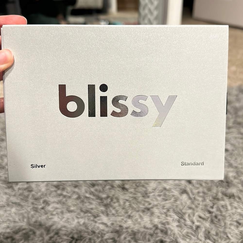 NEW Blissy Mulberry Silk pillowcase